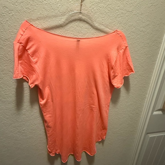 Coral Off Shoulder “Hangry” Graphic Tee Size Large - Picture 5 of 5